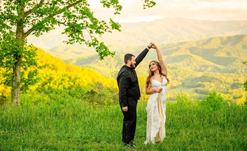 Comparing Gatlinburg, TN Elopement Packages and Venues
